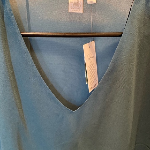 Twik Turquoise Cropped Blouse - Picture 2 of 3